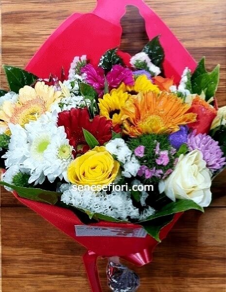 Bouquet Ornella: Raffinatezza e Design Floreale a Domicilio a Napoli